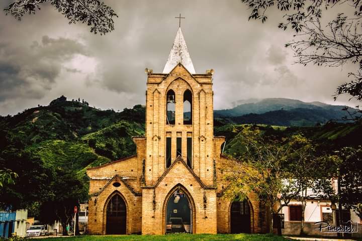 PARROQUIA SAN JOSÉ – ZULUAGA